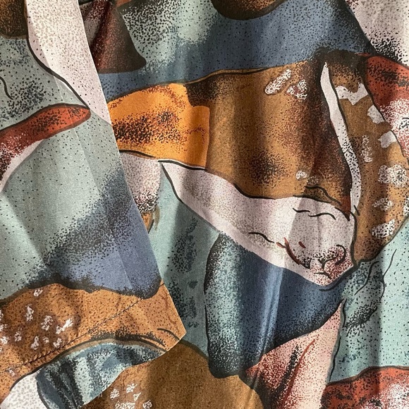 W&H. Men’s L. 100% Silk. Earth tones. Short Sleeve Button Down Shirt - Picture 5 of 8